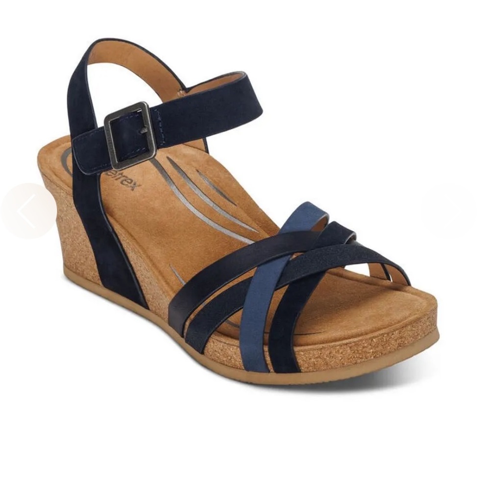 AETREX
WOMEN'S NOELLE
